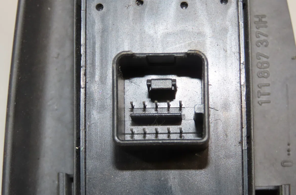 Commande lève-glace porte avant gauche Volkswagen TOURAN (1T1, 1T2) 2.0 tdi (2003-2010) 5 portes occasion