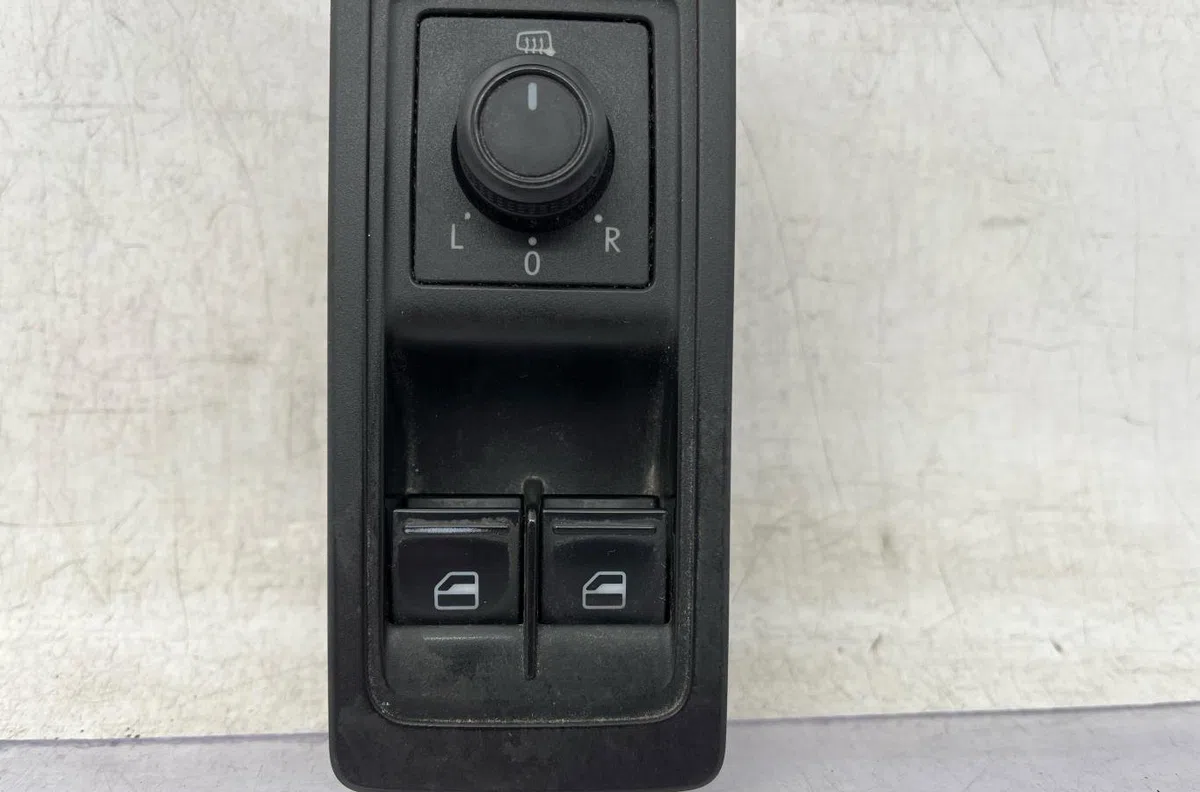 Commande lève-glace porte avant gauche VOLKSWAGEN TRANSPORTER 6 PHASE 1 occasion — photo 4