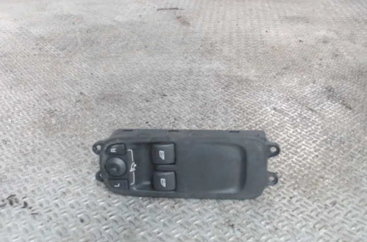 Commande lève-glace porte avant gauche Volvo C30 (533) D3 (2010-2012) occasion — photo 2