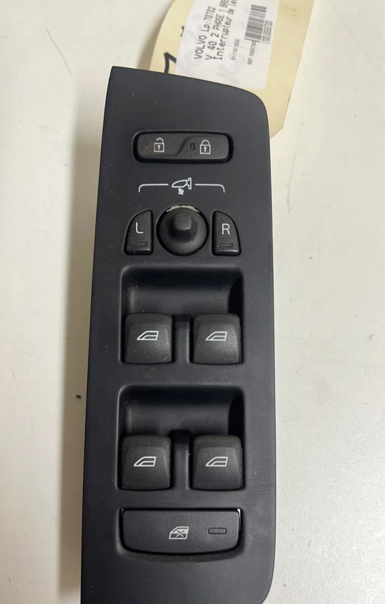 Commande lève-glace porte avant gauche Volvo V40 3-5 portes (525) D3 (2012-2015) occasion