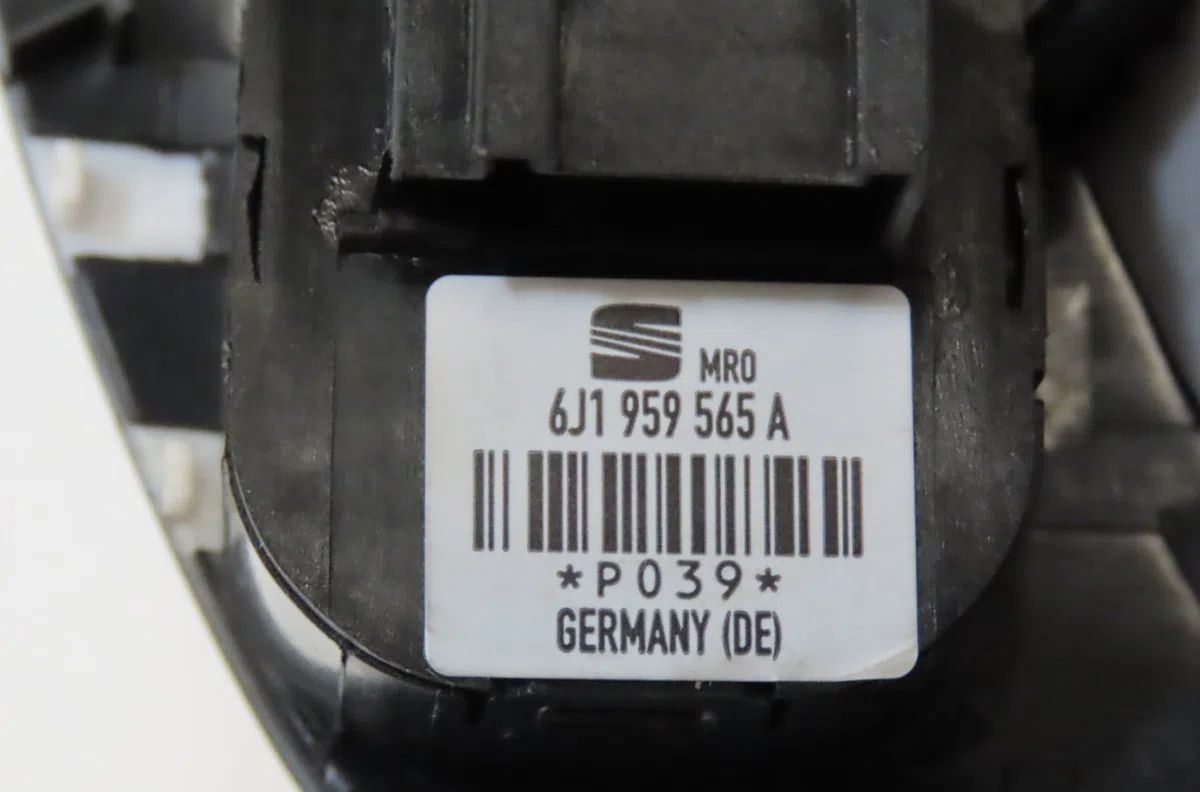 Commande retroviseur exterieur electrique gauche Seat IBIZA IV (6J5, 6P1) 1.2 tdi (2010-2015) occasion — photo 4