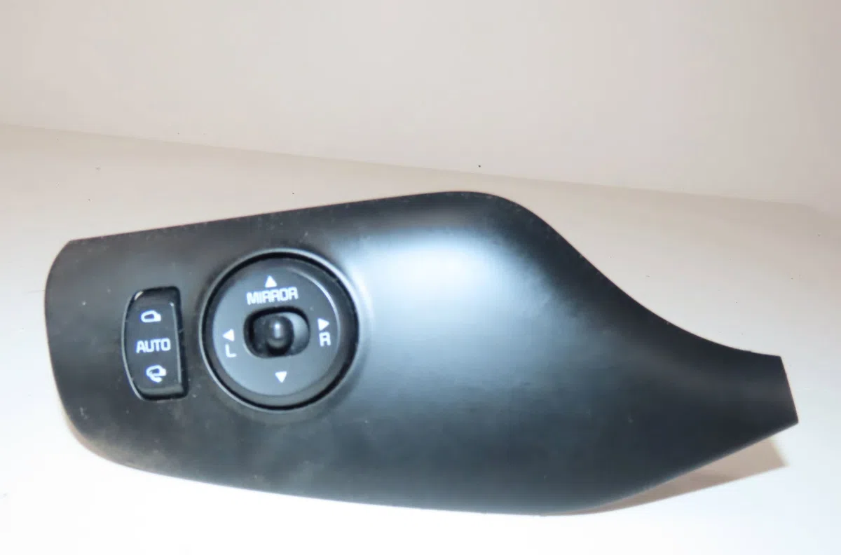 Commande rétroviseurs extérieures électriques Kia PRO CEE'D (JD) 1.6 crdi 136 (2015-2018) occasion — photo 4