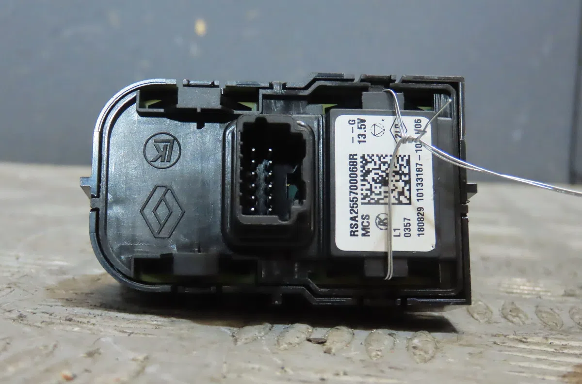 Commande rétroviseurs extérieures électriques RENAULT CLIO occasion — photo 2