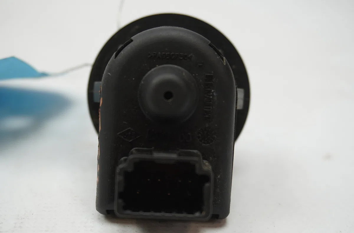 Commande rétroviseurs extérieures électriques Renault KANGOO Express (FW0-1_) 1.5 dci 90 (fw0g, fw05, fw08, fw11) (2009) 4 portes occasion — photo 4