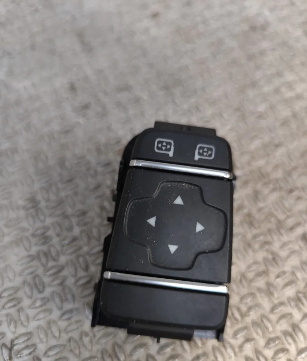 Commande rétroviseurs extérieures électriques Renault KANGOO III Monospace Tce 130 (kjmb) (2021) occasion — photo 2