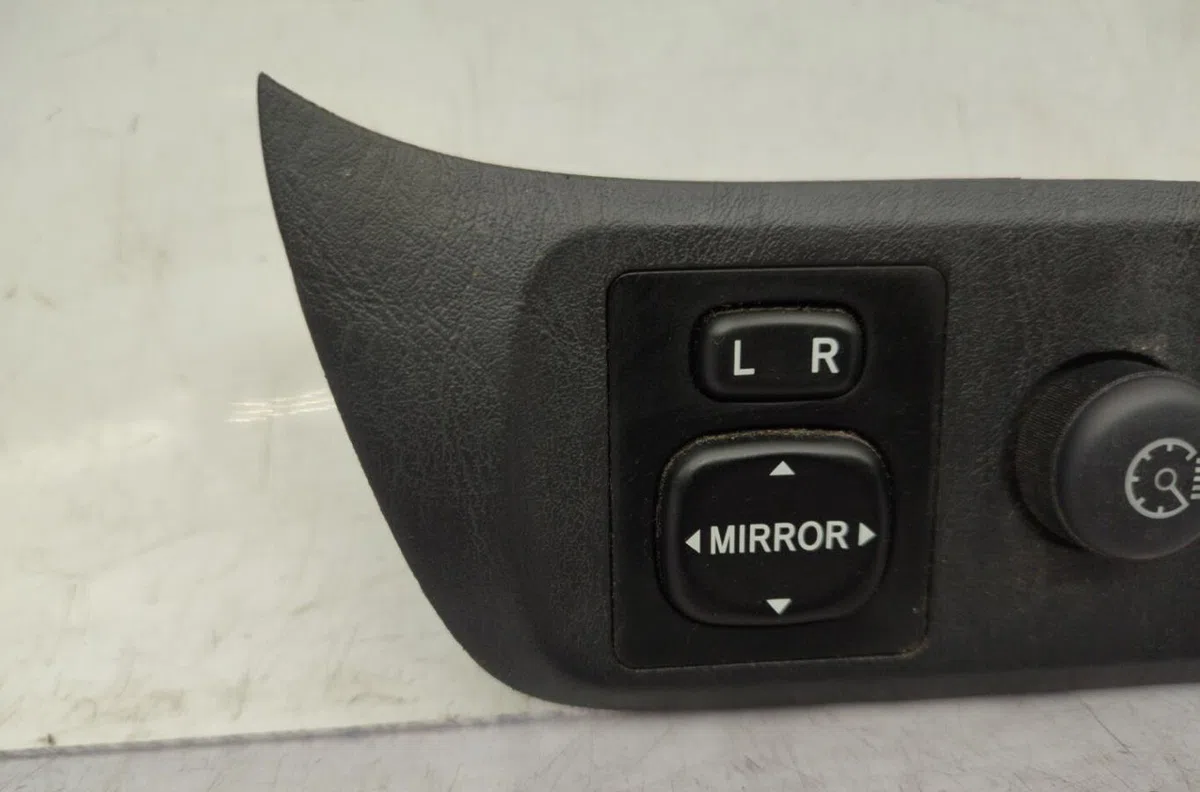 Commande rétroviseurs extérieures électriques TOYOTA RAV4 2 PHASE 1 occasion — photo 2