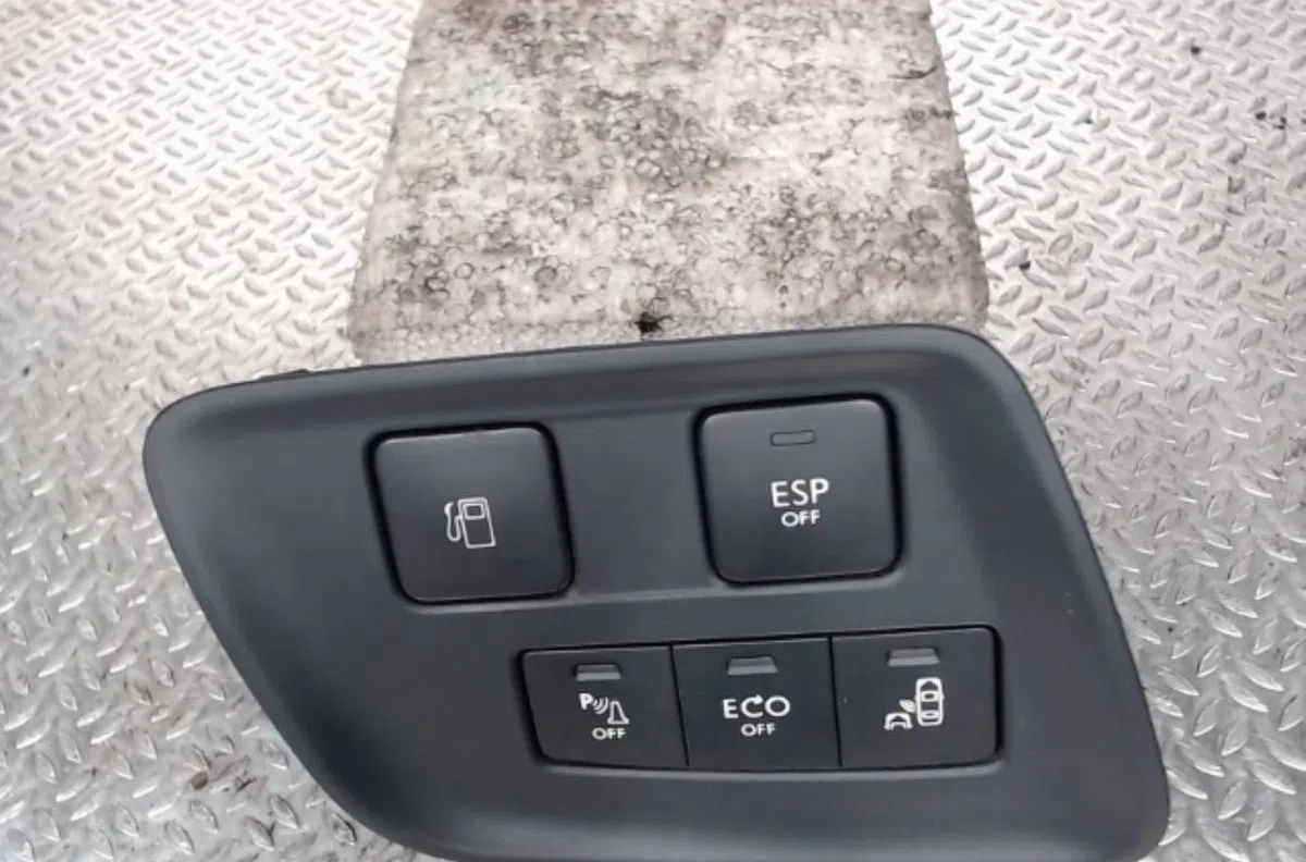 Commande toit ouvrant Citroen C4 II (NC_) 1.6 hdi 110 (2009) 5 portes occasion