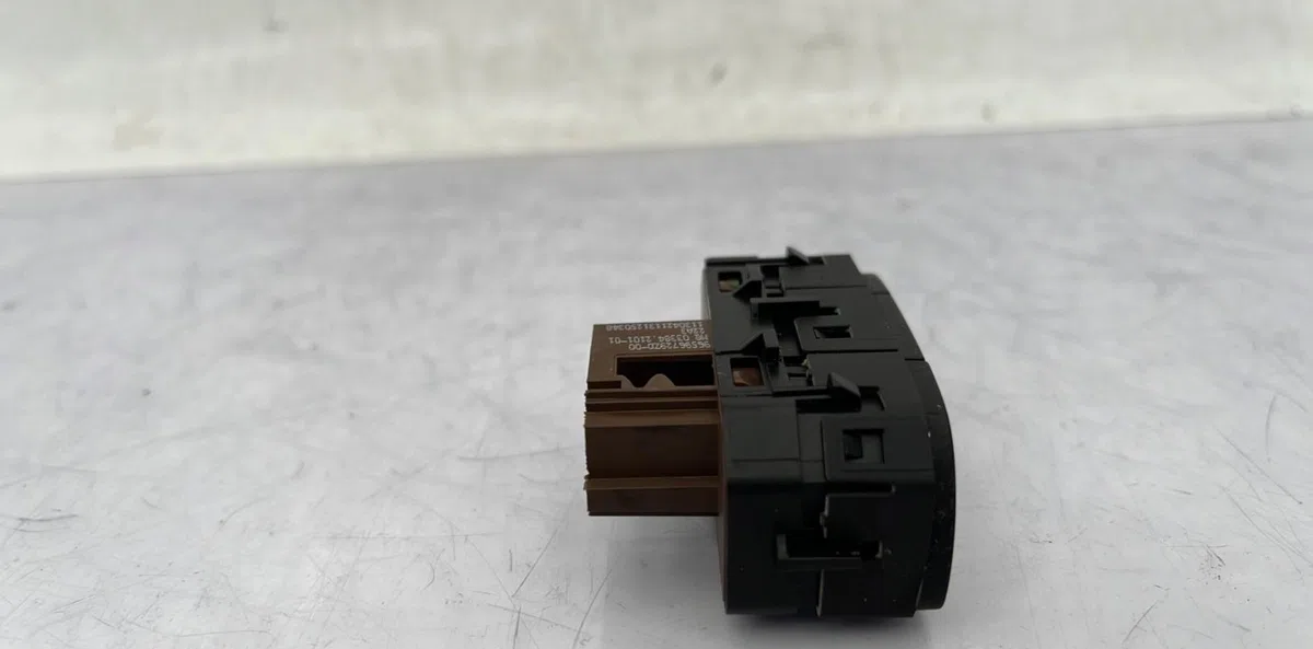 Commande toit ouvrant CITROEN C5 2 occasion — photo 3