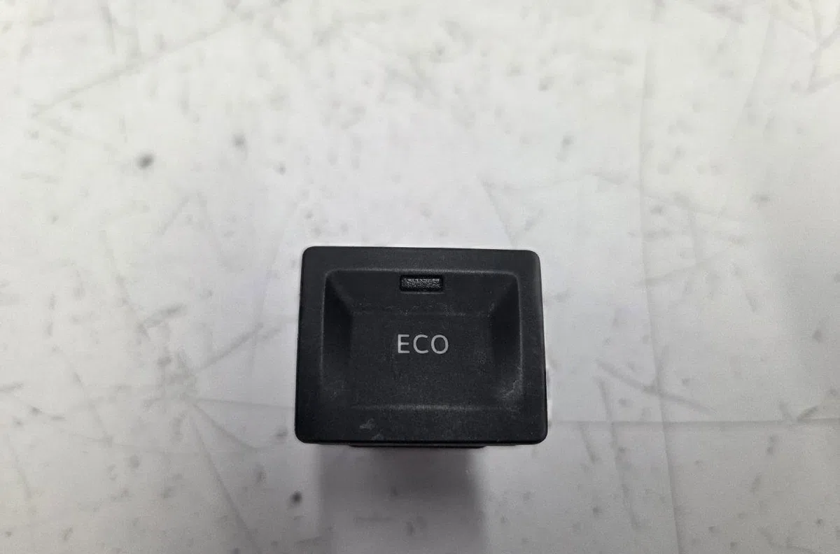 Commande toit ouvrant CITROEN C5 AIRCROSS PHASE 1 occasion — photo 3