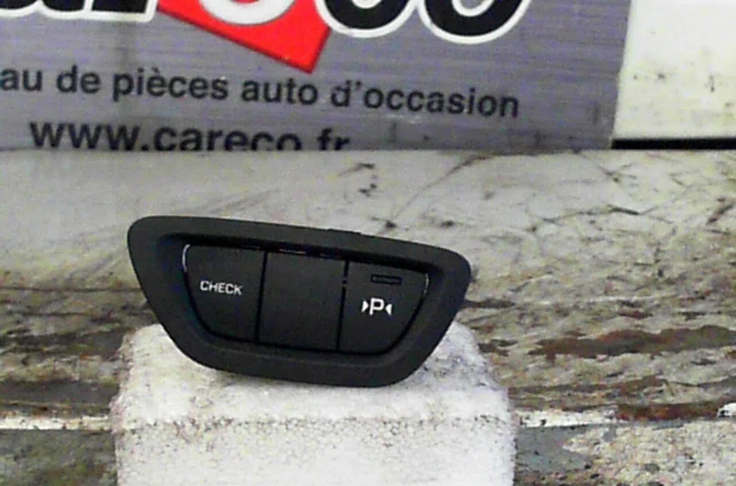 Commande toit ouvrant Citroen C5 III (RD_) 2.0 hdi (rdrhda) (2008) occasion — photo 2