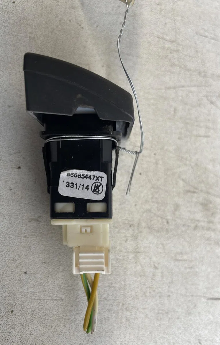 Commande toit ouvrant Ds DS 5 (KF_) 1.6 bluehdi 120 (2015-2018) 5 portes occasion — photo 4