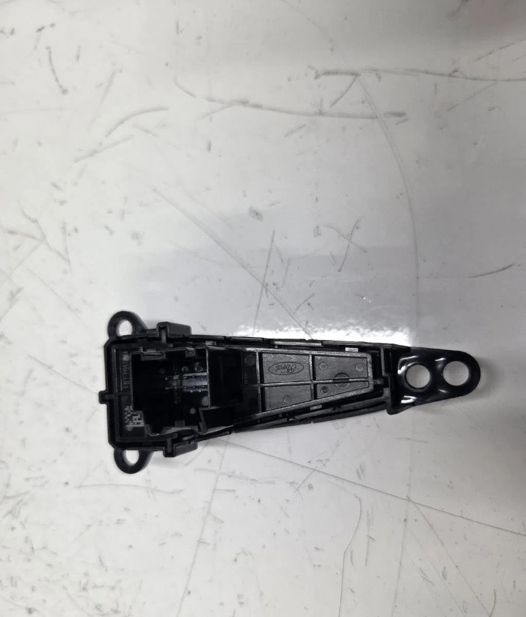 Commande toit ouvrant FORD FOCUS 3 PHASE 2 occasion — photo 2