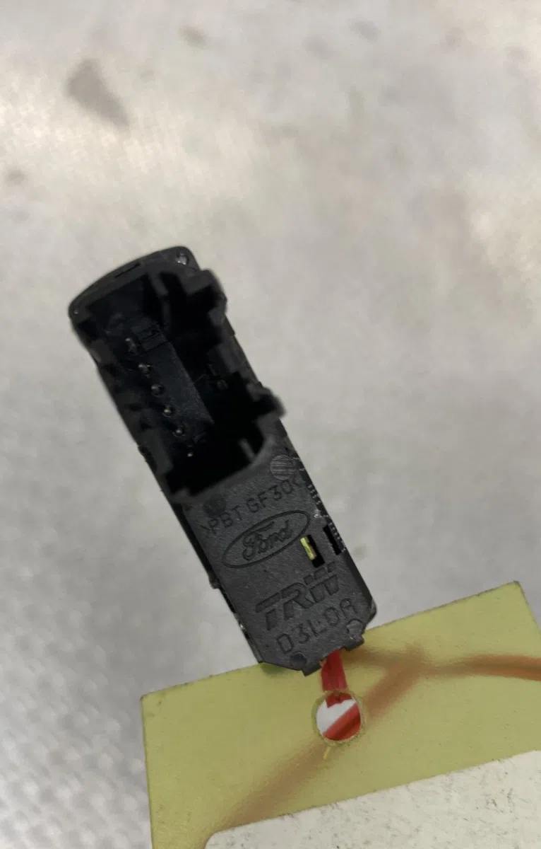 Commande toit ouvrant FORD MONDEO 2 occasion — photo 3