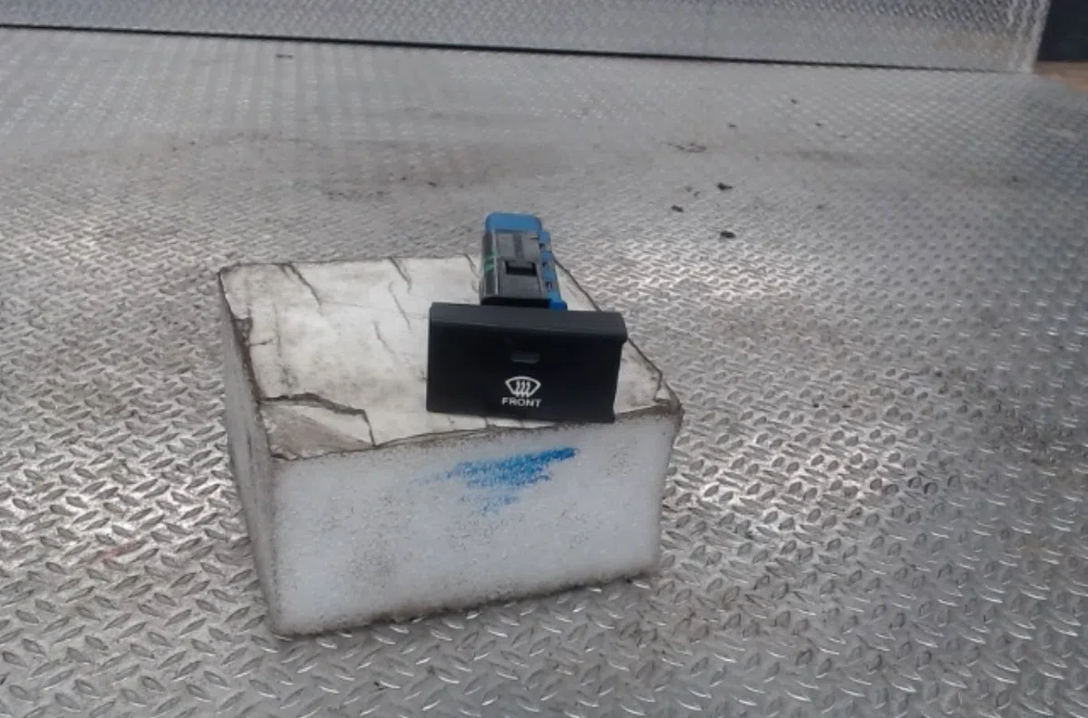 Commande toit ouvrant HYUNDAI SANTA FE 2 PHASE 1 occasion — photo 2