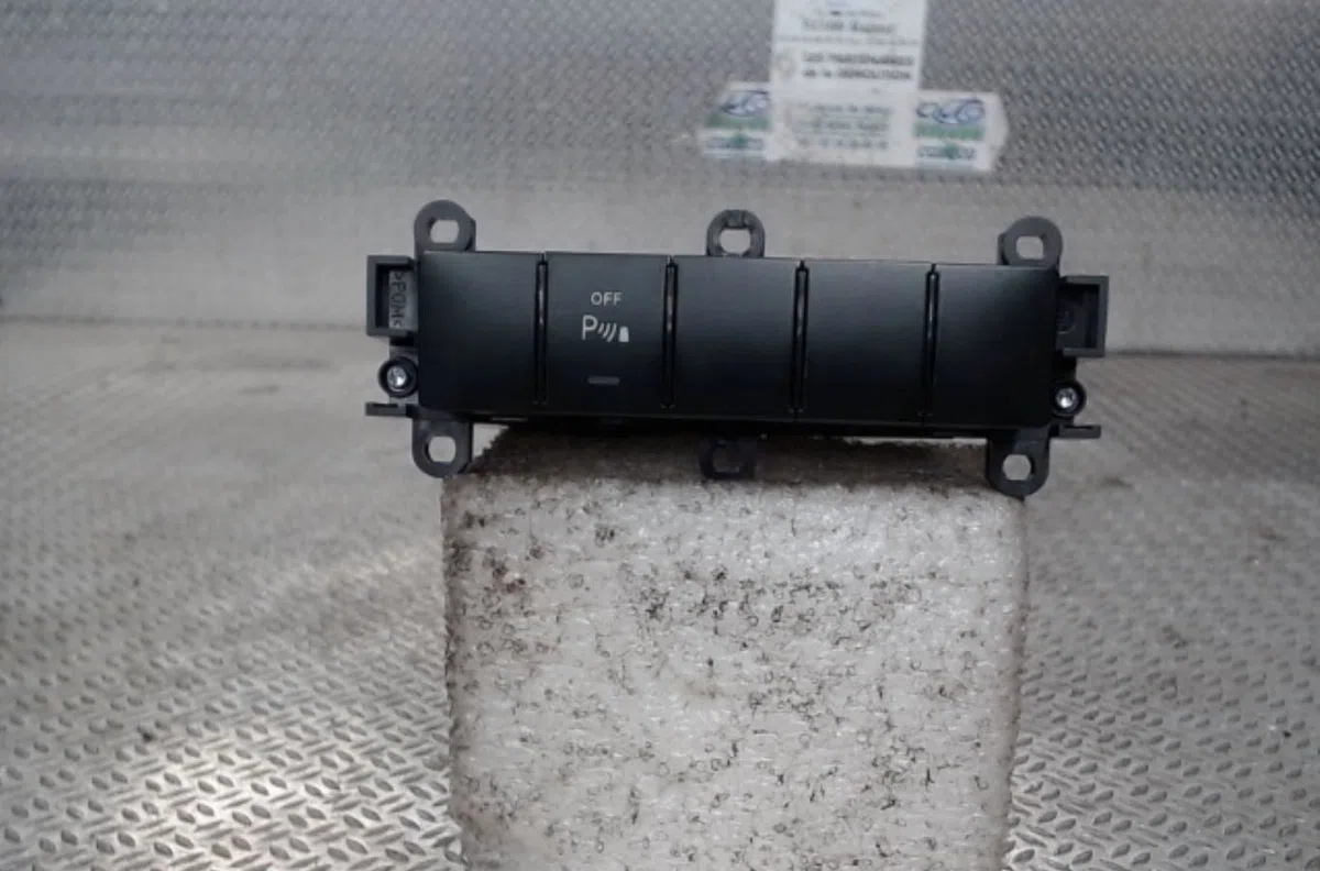 Commande toit ouvrant MERCEDES CLASSE A 169 PHASE 2 occasion — photo 2