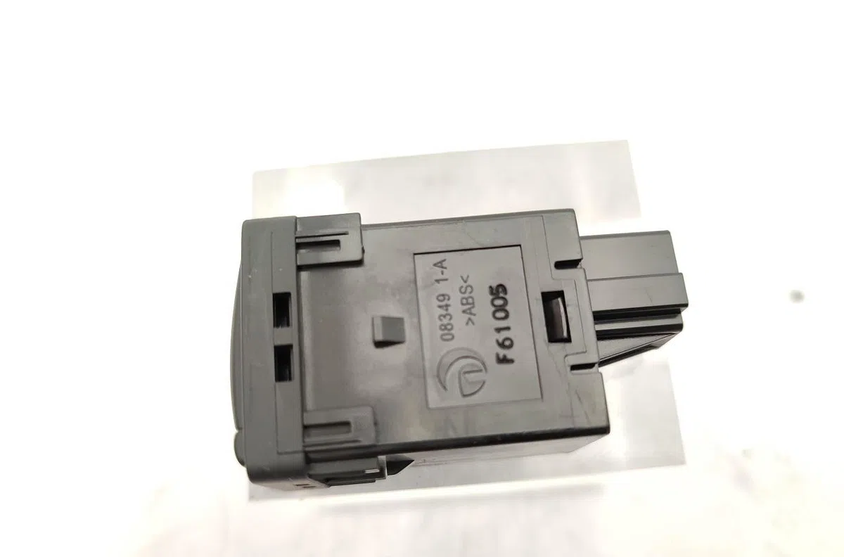Commande toit ouvrant NISSAN X-TRAIL 3 PHASE 1 occasion — photo 2