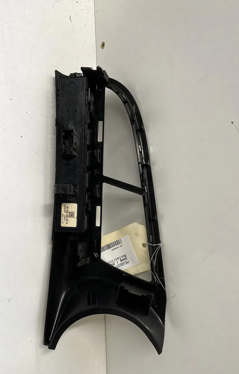 Commande toit ouvrant Peugeot 3008 Monospace (0U_) 1.6 hdi (2009-2016) 5 portes occasion — photo 2