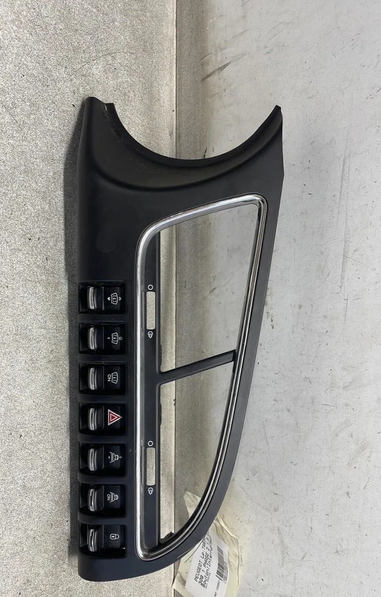 Commande toit ouvrant Peugeot 308 I (4A_, 4C_) 1.6 hdi (2007-2014) 5 portes occasion