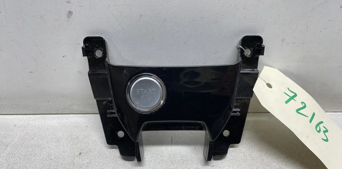 Commande toit ouvrant Peugeot 308 II (LB_, LP_, LW_, LH_, L3_) 1.6 bluehdi 120 (2013-2021) occasion — photo 2