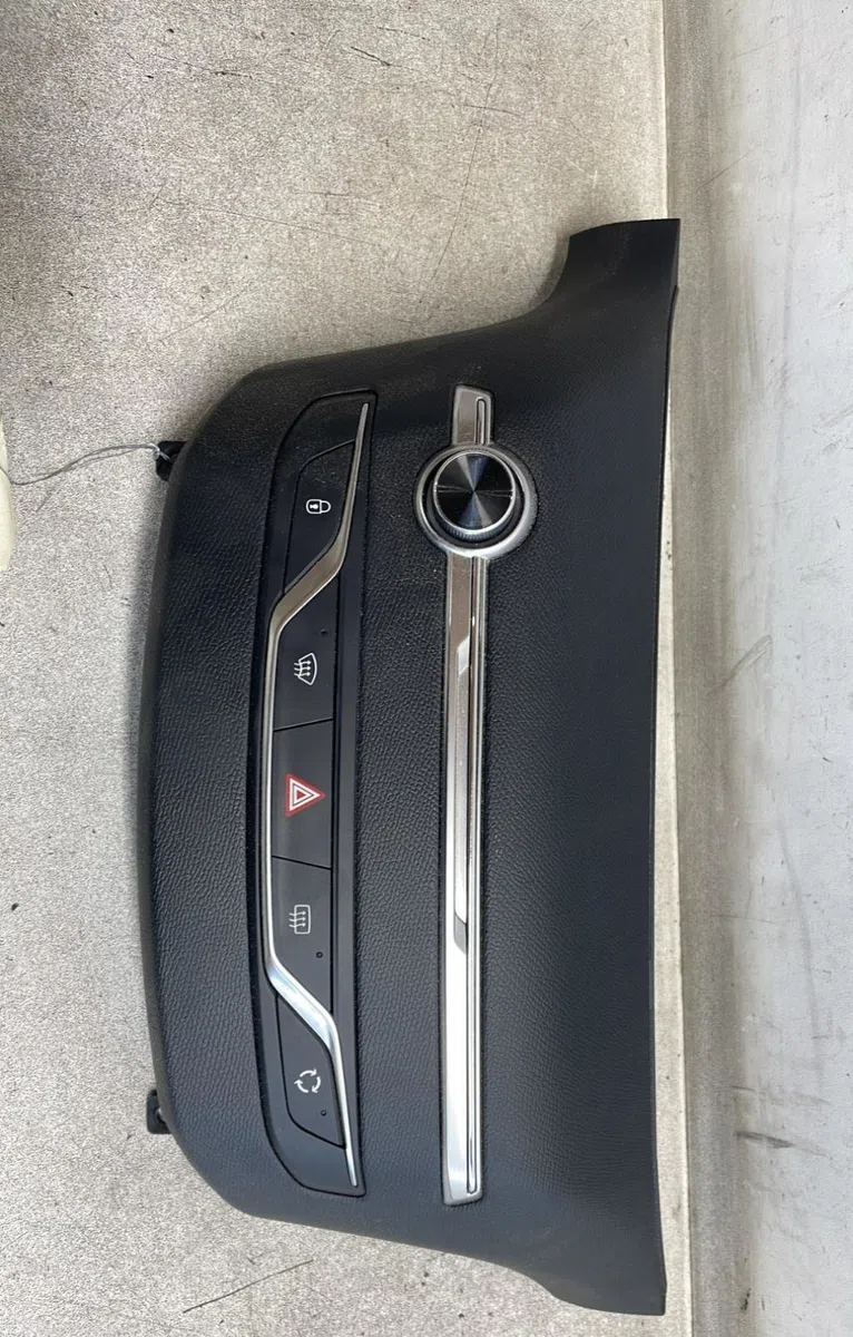 Commande toit ouvrant Peugeot 308 II (LB_, LP_, LW_, LH_, L3_) 1.6 hdi 100 (2014-2021) 5 portes occasion — photo 2
