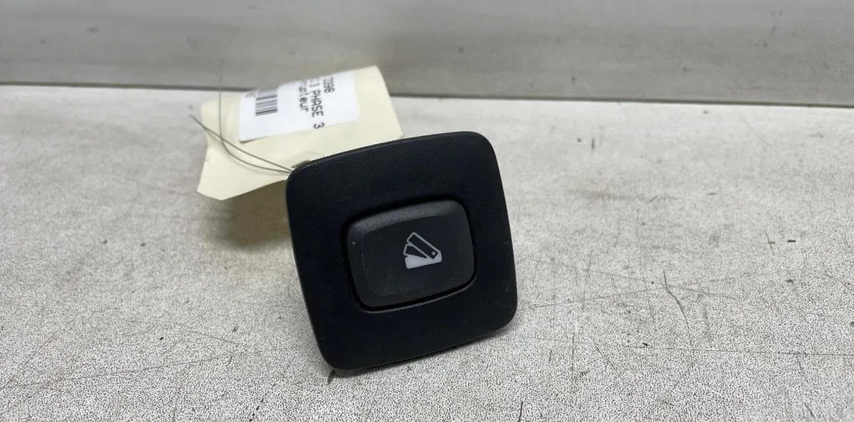 Commande toit ouvrant Renault GRAND SCÉNIC III (JZ0-1_) 1.5 dci (2009) 5 portes occasion — photo 2