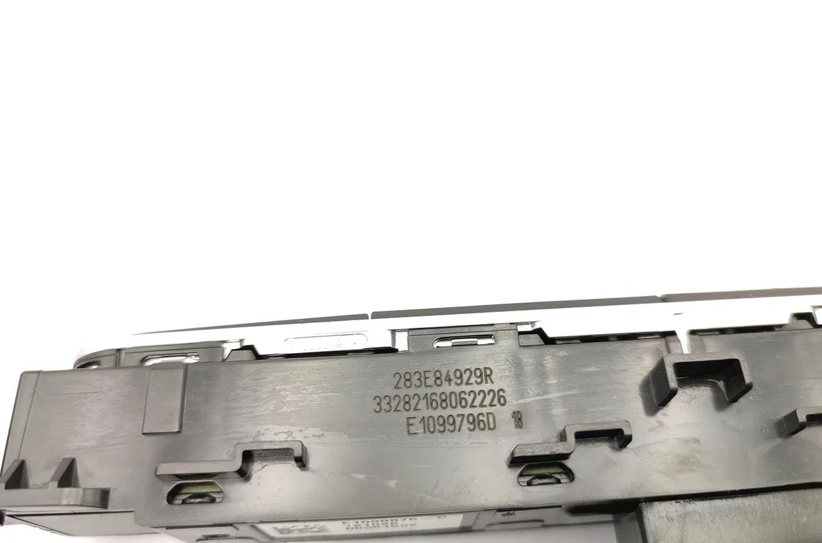 Commande toit ouvrant RENAULT MEGANE 4 PHASE 1 occasion — photo 3