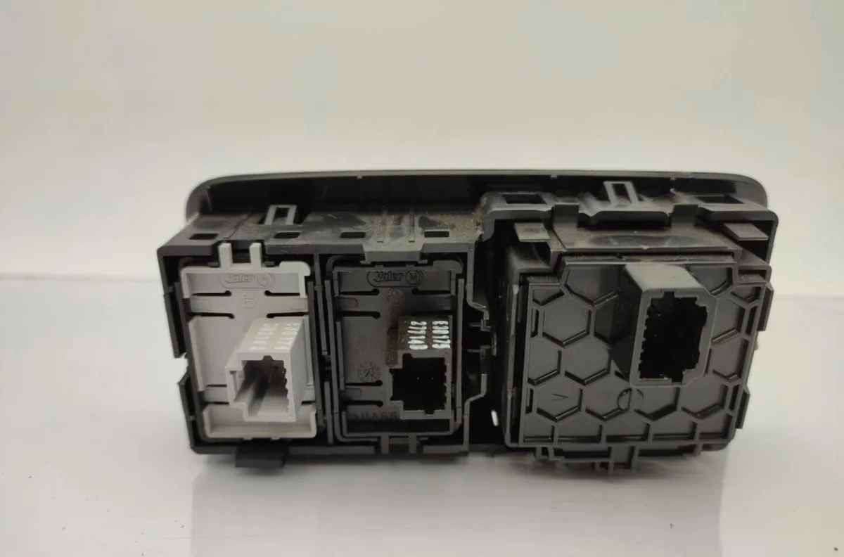 Commande toit ouvrant RENAULT SCENIC 3 PHASE 3 occasion