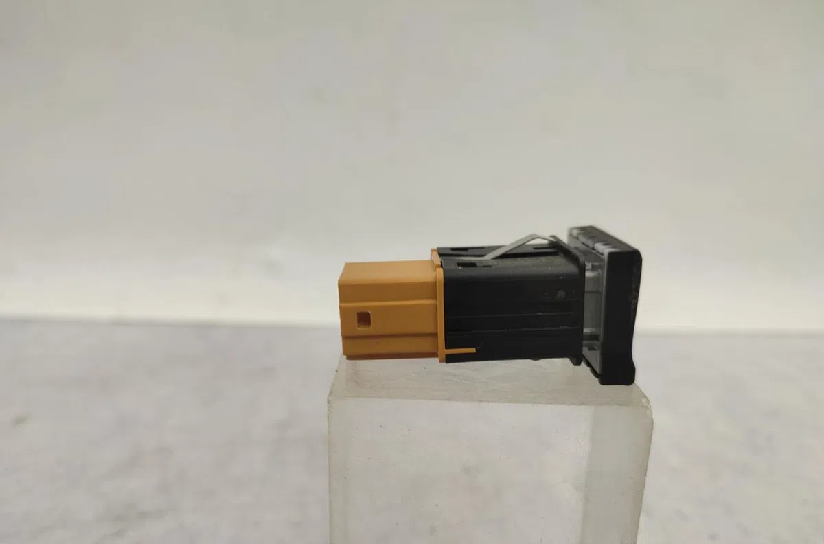 Commande toit ouvrant VOLKSWAGEN POLO 5 PHASE 2 occasion — photo 3