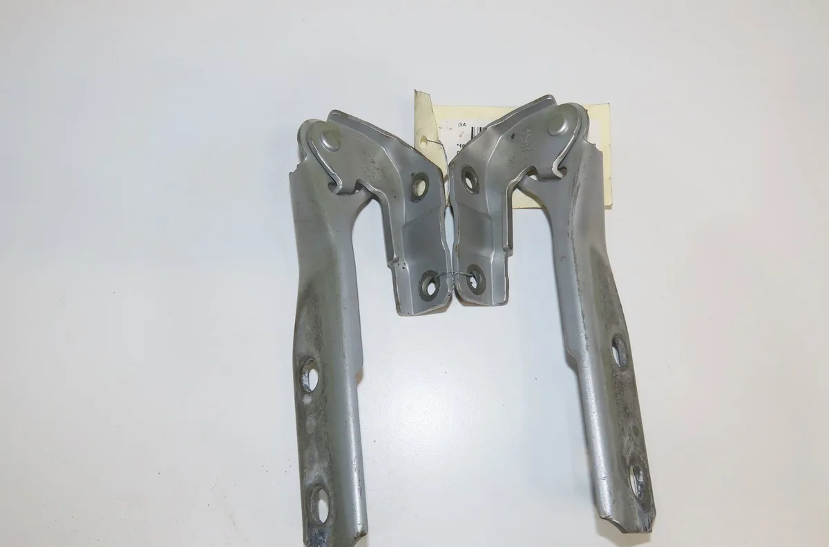 Compas d capot Audi A3 (8P1) 1.9 tdi (2003-2010) 3 portes occasion