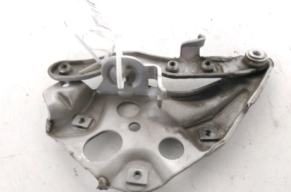 Compas d capot Mercedes-benz SLK (R170) 200 (170.435) (1996-2000) occasion — photo 2