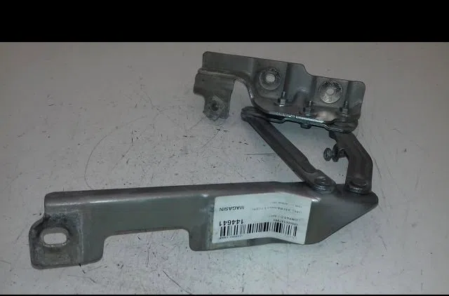 Compas d capot Opel ASTRA J (P10) 1.7 cdti (68) (2009-2015) occasion — photo 2