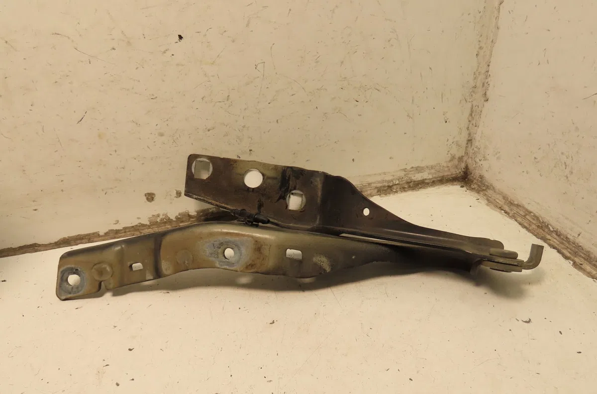 Compas d capot Peugeot 308 I (4A_, 4C_) 1.6 hdi (2007-2014) 5 portes occasion