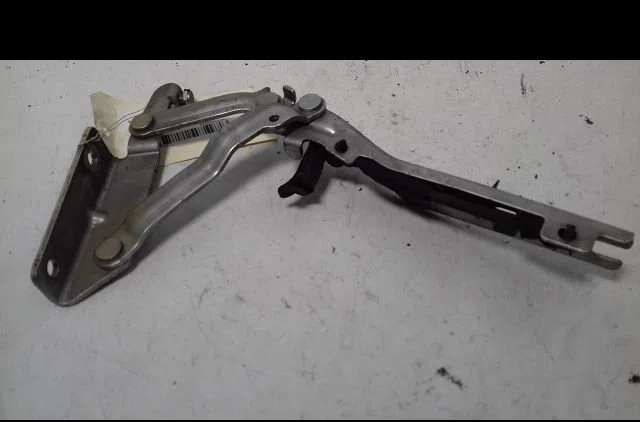 Compas d capot Volkswagen GOLF V (1K1) 1.9 tdi (2003-2008) 5 portes occasion — photo 2