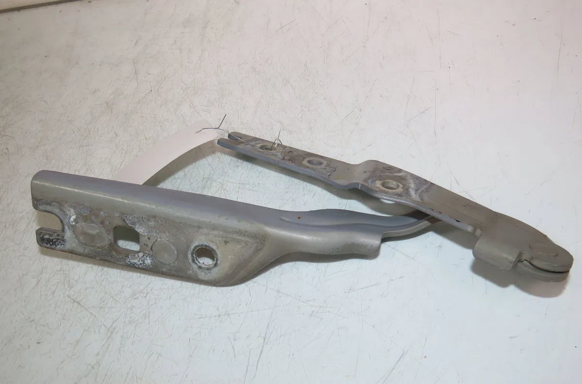 Compas d capot Volkswagen GOLF VII (5G1, BQ1, BE1, BE2) 2.0 gtd (2013-2020) occasion — photo 2