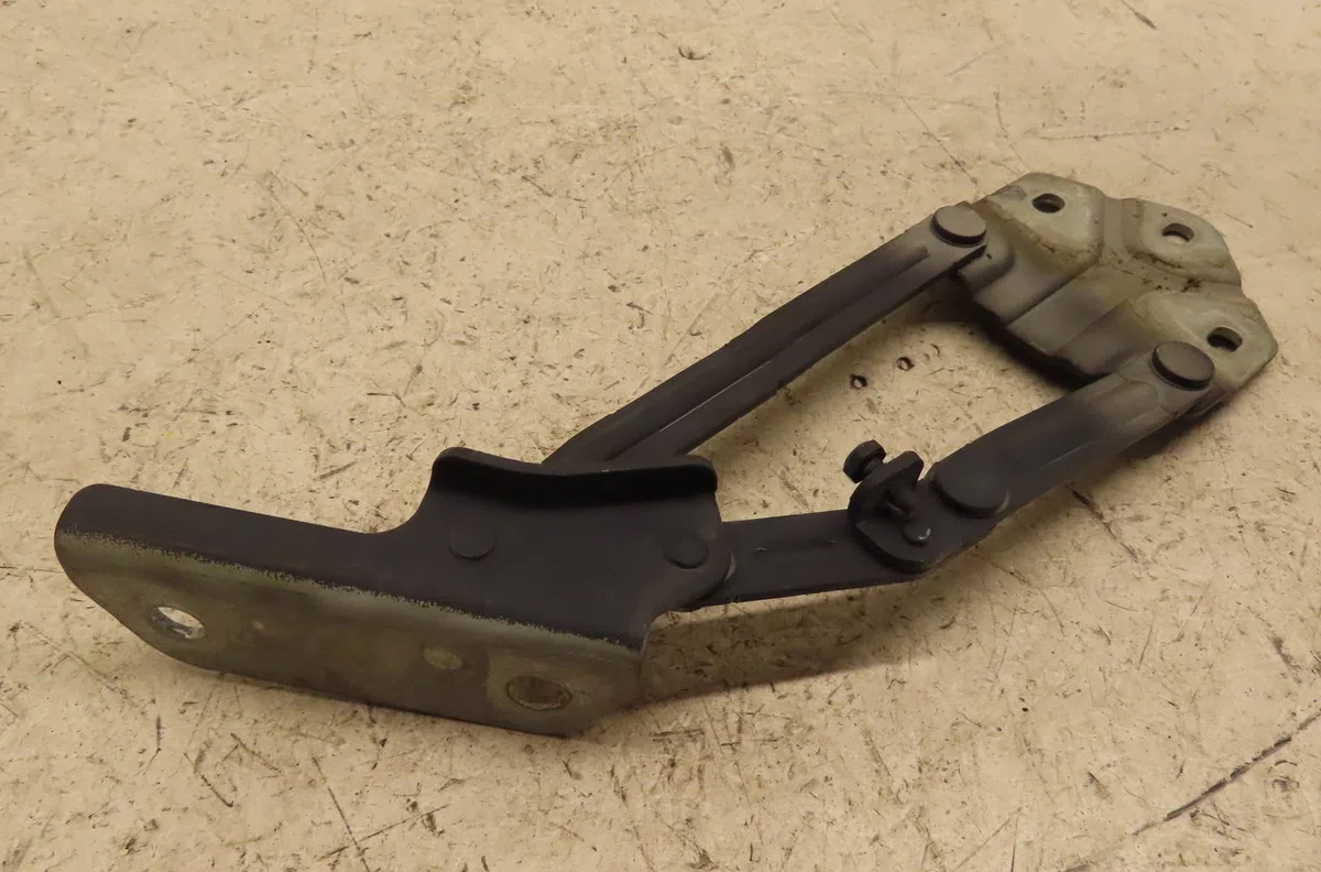 Compas d capot Volkswagen TOURAN (1T1, 1T2) 1.9 tdi (2003-2004) 5 portes occasion — photo 2