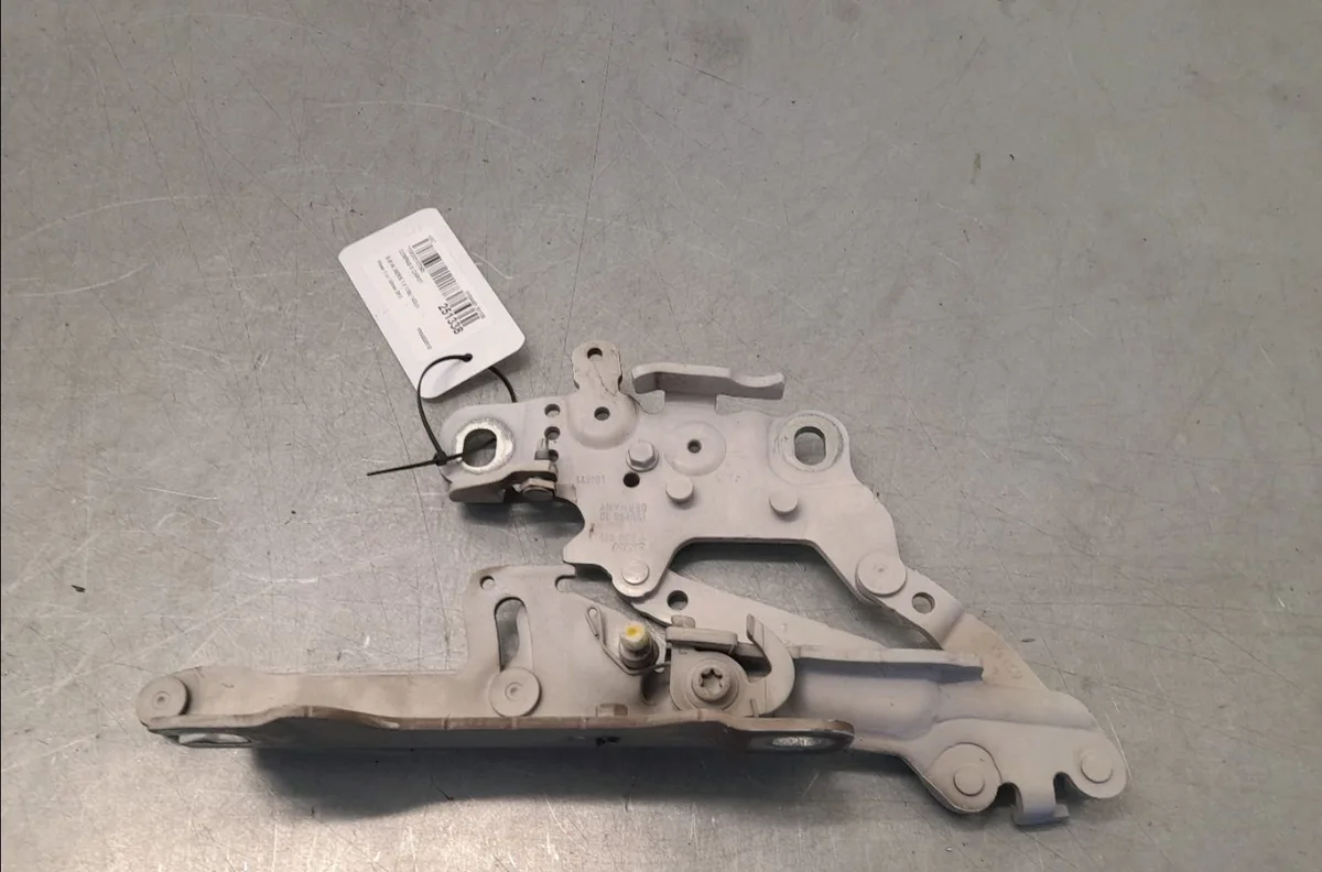 Compas g capot Bmw 1 (E87) 118 d (2004-2007) 5 portes occasion
