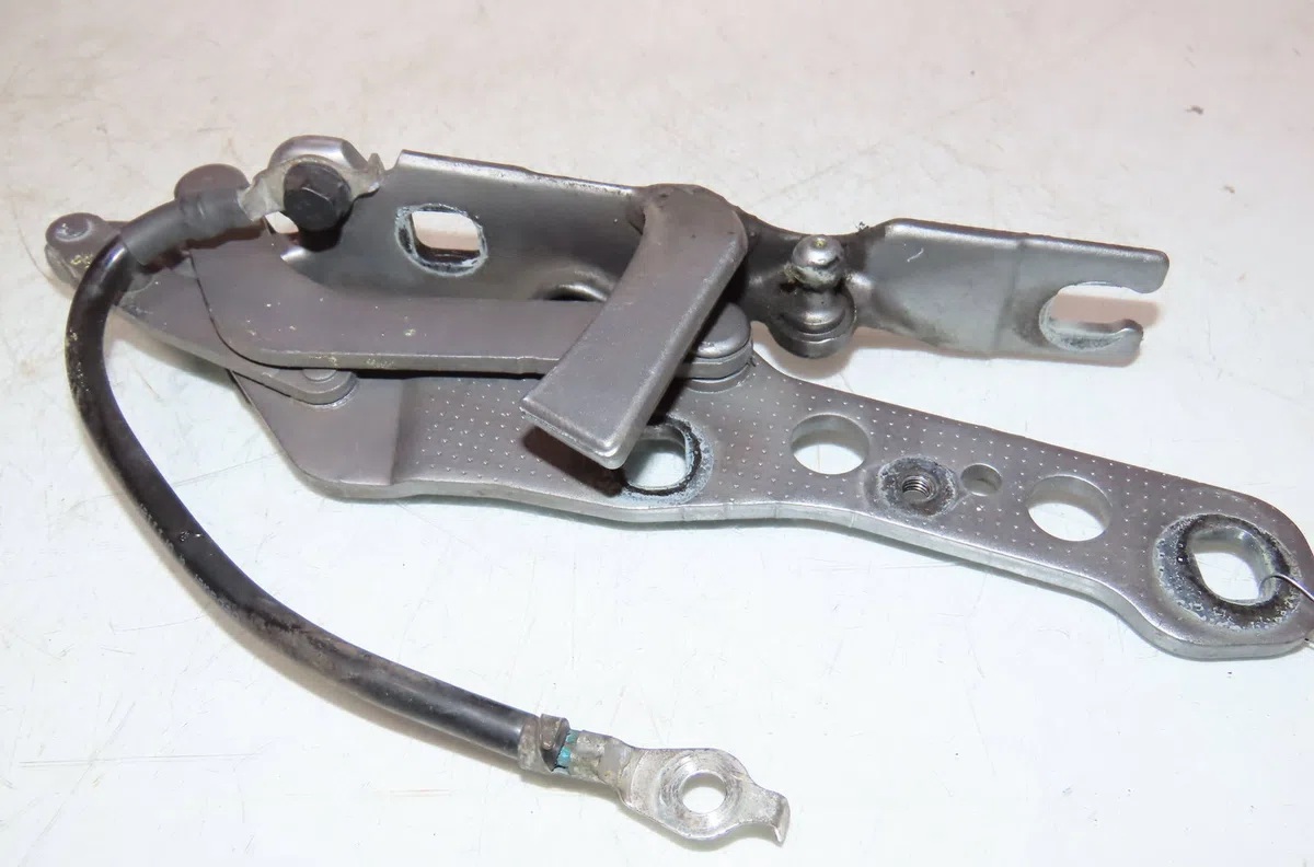 Compas g capot Bmw X3 (E83) Xdrive 30 d (2008-2010) occasion — photo 2