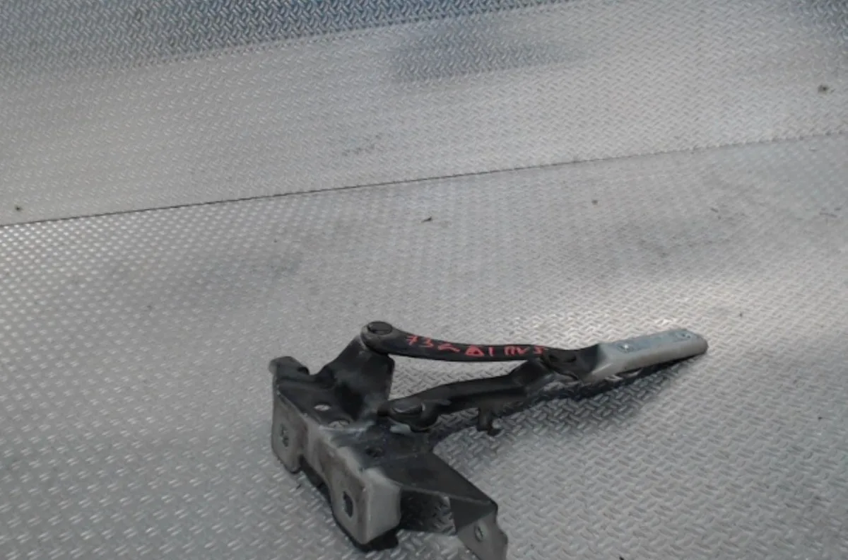 Compas g capot Mercedes-benz CLASSE A (W169) A 180 cdi (169.007, 169.307) (2004-2012) 5 portes occasion