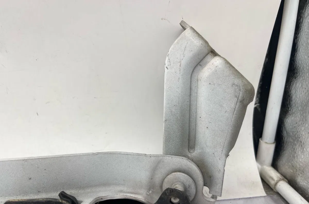 Compas g capot OPEL MOVANO B occasion — photo 3