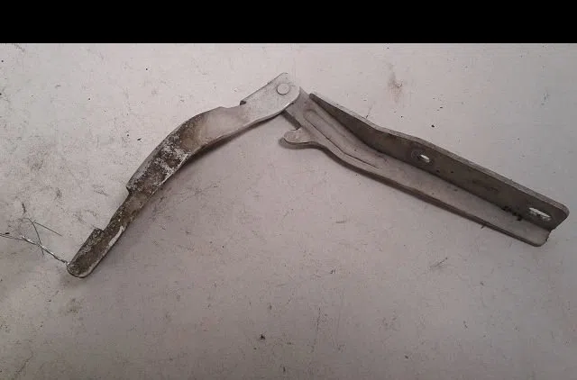 Compas g capot Peugeot 206 3-5 portes (2A-C) 1.4 hdi eco 70 (2001-2009) 5 portes occasion