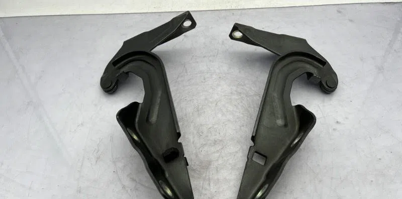 Compas g capot PEUGEOT 4007 occasion — photo 3