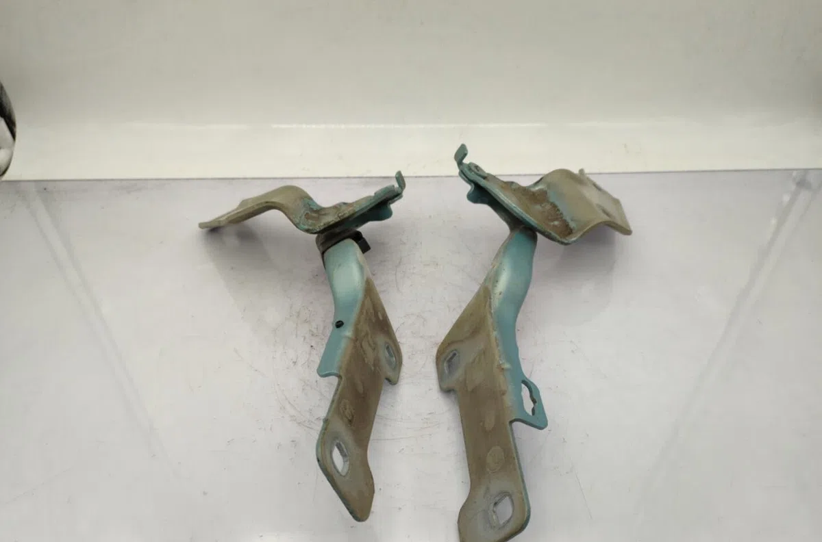 Compas g capot RENAULT CLIO 3 PHASE 1 occasion — photo 2