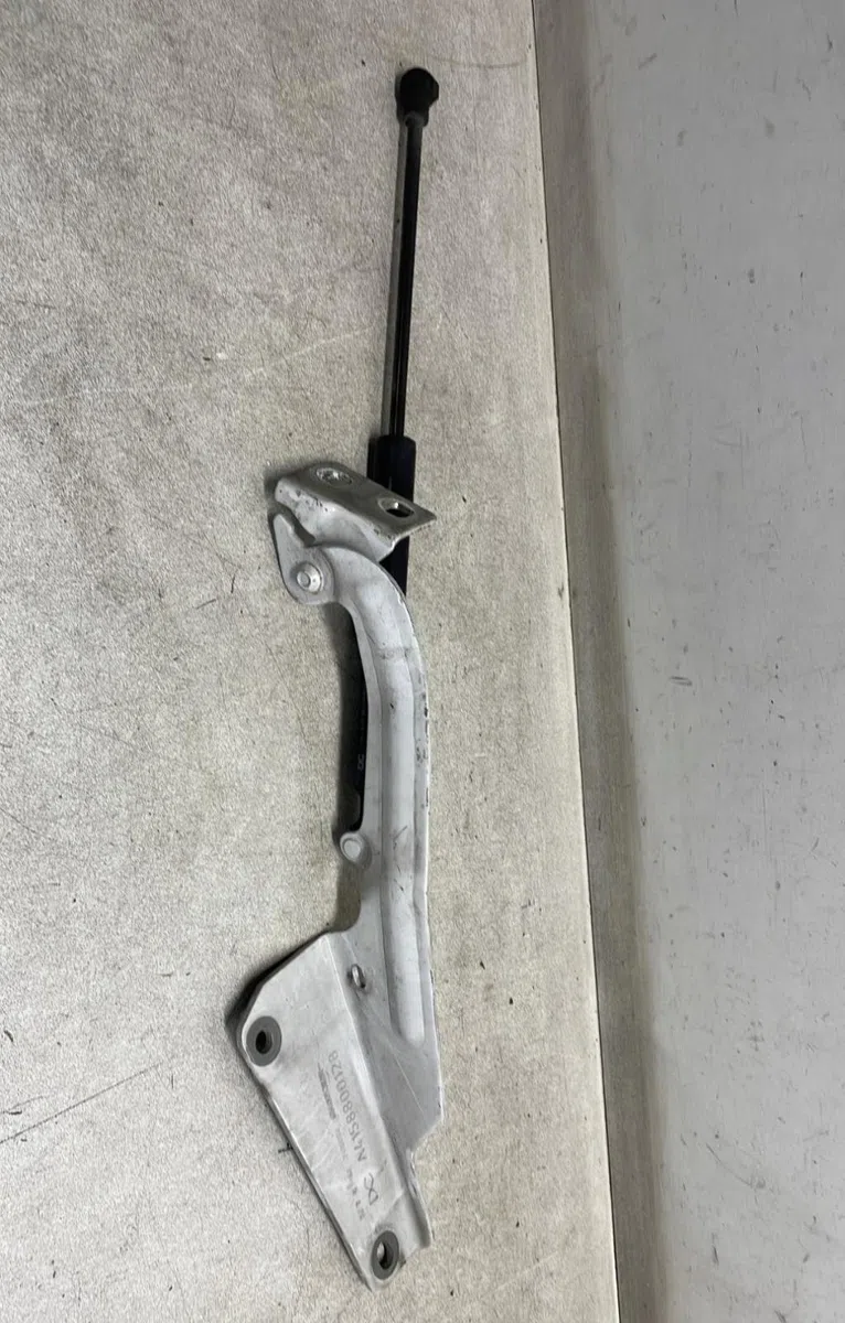 Compas g capot Renault KANGOO Express (FW0-1_) 1.5 dci 75 (fw07, fw10, fw04) (2010) 4 portes occasion