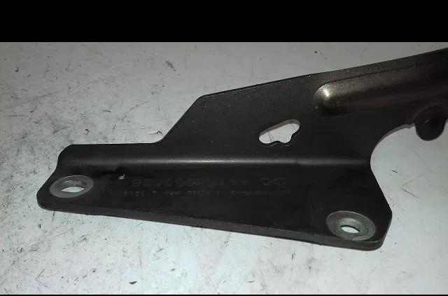 Compas g capot Renault KANGOO Express (FW0-1_) 1.5 dci 75 (fw07, fw10, fw04) (2010) 4 portes occasion