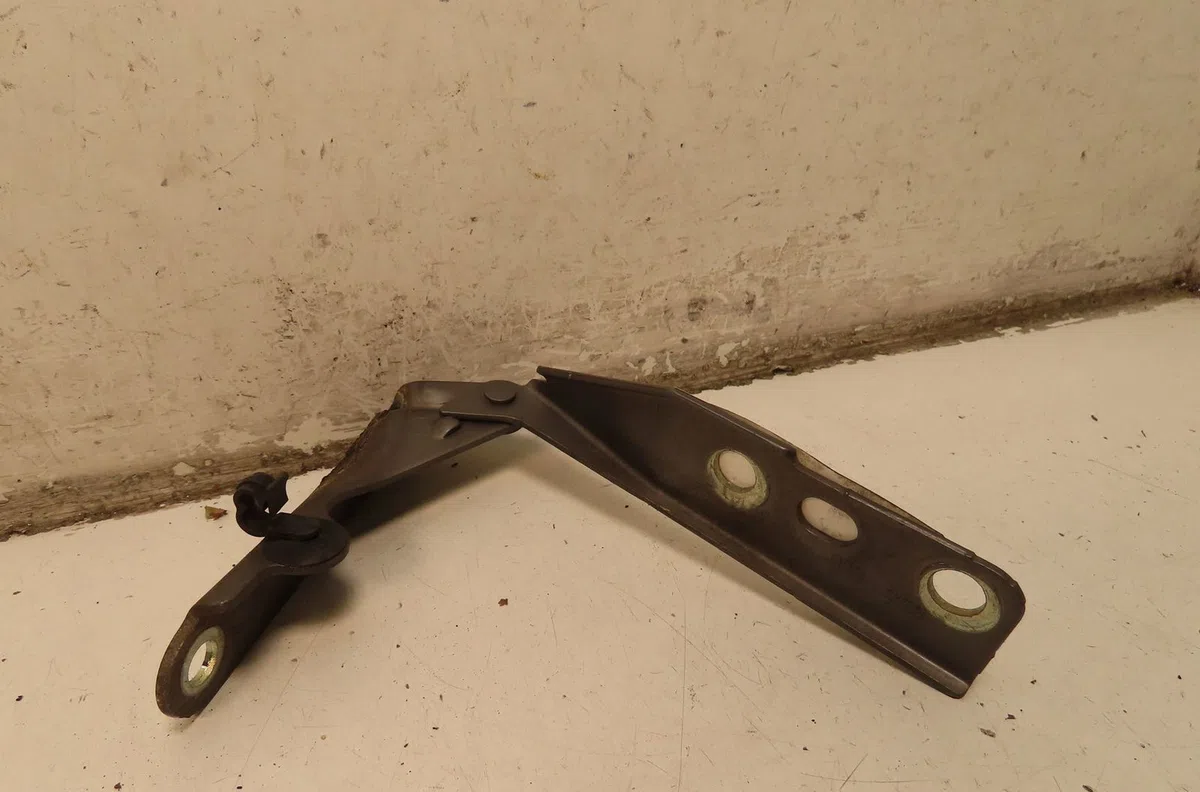 Compas g capot Seat IBIZA III (6L1) 1.4 tdi (2002-2005) occasion — photo 2
