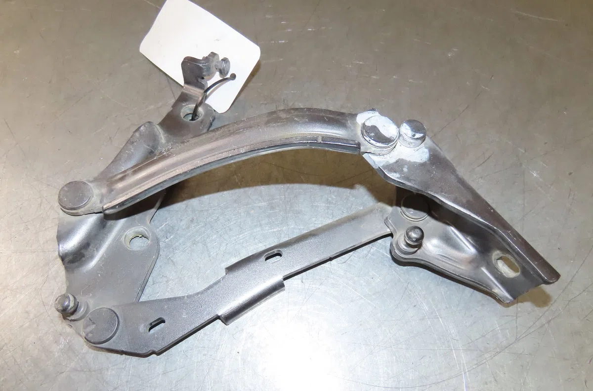 Compas g coffre ar Volkswagen NEW BEETLE Décapotable (1Y7) 1.9 tdi (2003-2010) occasion — photo 2