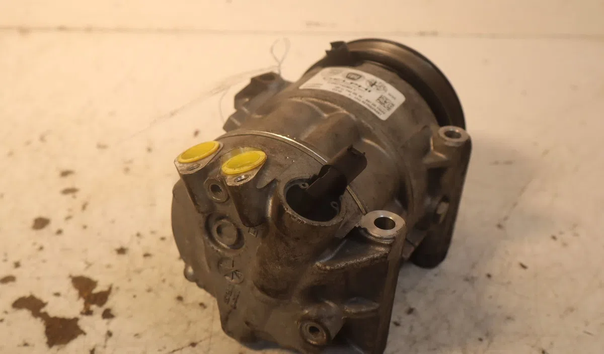 Compresseur air conditionne Alfa romeo GIULIETTA (940_) 1.4 tb (940fxa1a, 940fxt1a) (2010-2020) occasion — photo 2