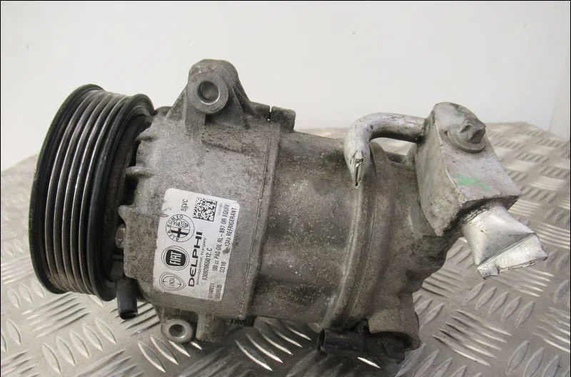 Compresseur air conditionne Alfa romeo GIULIETTA (940_) 1.6 jtdm (940fxd1a) (2010-2016) 5 portes occasion