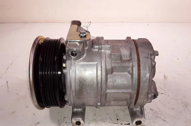 Compresseur air conditionne Alfa romeo MITO (955_) 1.4 tb (955.ayb11, 955.axb1b) (2013-2018) occasion — photo 2