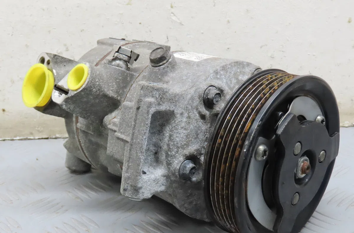 Compresseur air conditionne Audi A1 Sportback (8XA, 8XF) 1.4 tdi (2014-2018) occasion — photo 2